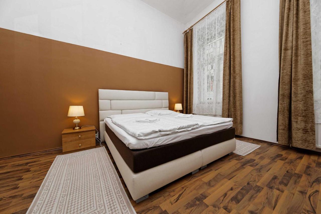 Apartments U Cisare Praga Zewnętrze zdjęcie