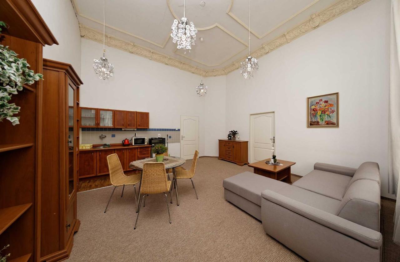Apartments U Cisare Praga Zewnętrze zdjęcie