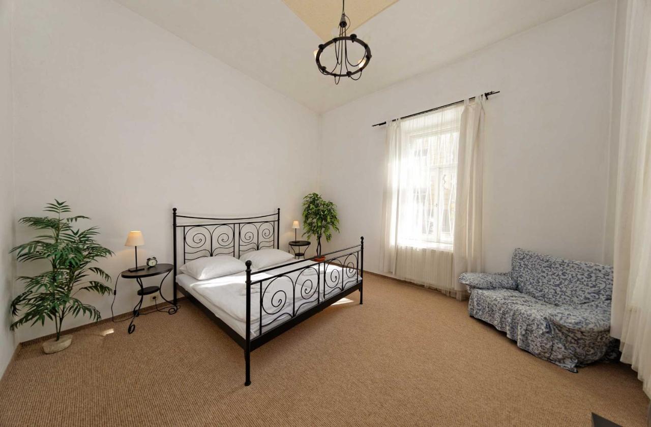 Apartments U Cisare Praga Zewnętrze zdjęcie