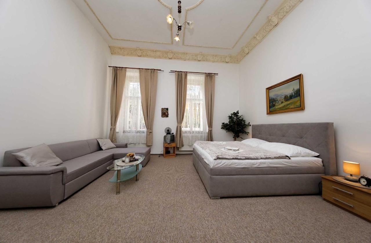 Apartments U Cisare Praga Zewnętrze zdjęcie