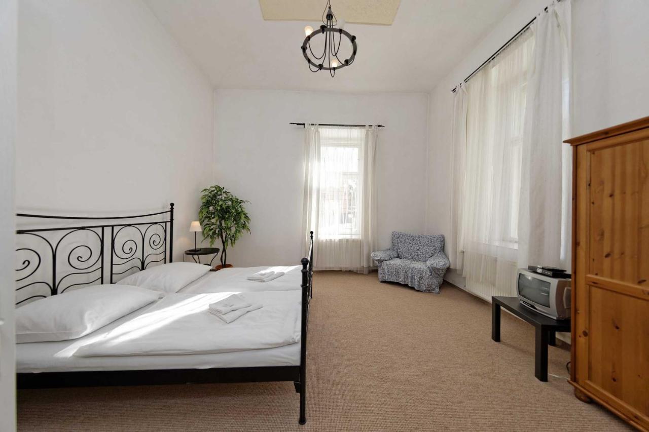 Apartments U Cisare Praga Zewnętrze zdjęcie